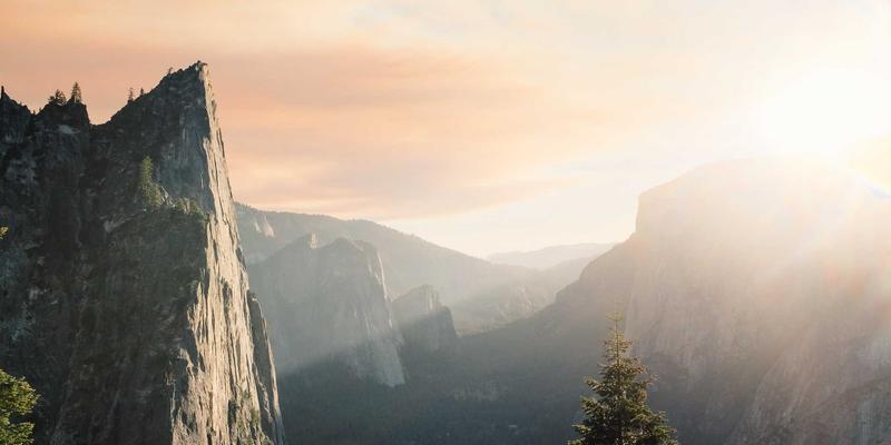 极简主义与北欧风格：在个人博客中实践Khalid Naji的跨文化团队建设智慧